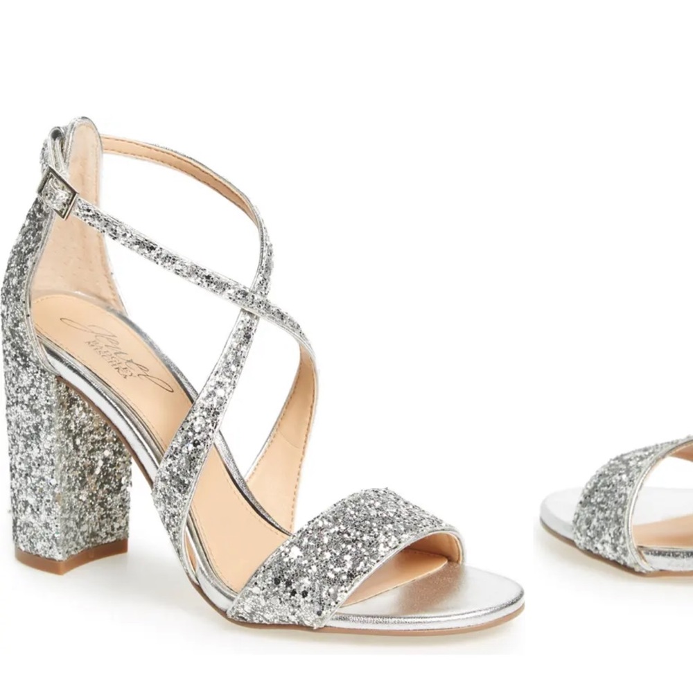 Badgley Mischka Cook silver glitter Block Herls size 5.5